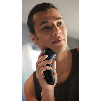 Philips Norelco Wet & Dry Men's Rechargeable Electric Shaver 2400 X3001/90 - Imperfect Box